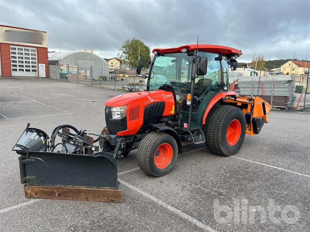 KUBOTA L2-622 - جرار: صورة 1 KUBOTA L2-622 - جرار: صورة 1