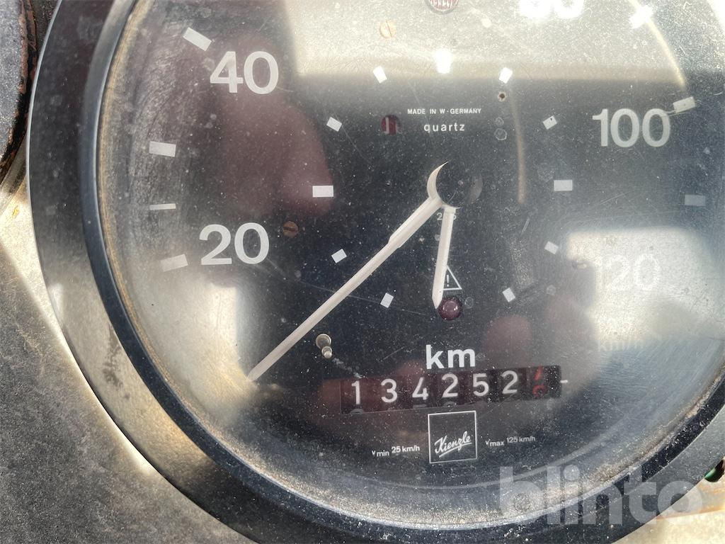 Mercedes Benz Unimog 424 (1981) - شاحنات مسطحة: صورة 5 Mercedes Benz Unimog 424 (1981) - شاحنات مسطحة: صورة 5