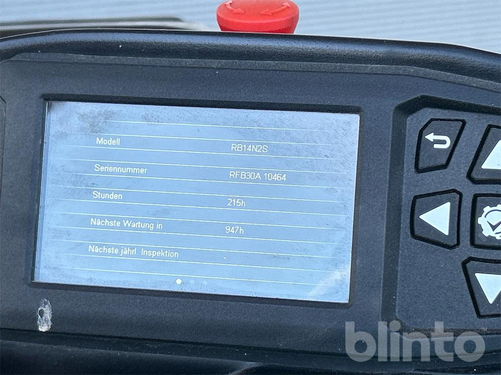 Mitsubishi RB14N2S (2020) - شاحنة مناوِلة: صورة 5 Mitsubishi RB14N2S (2020) - شاحنة مناوِلة: صورة 5