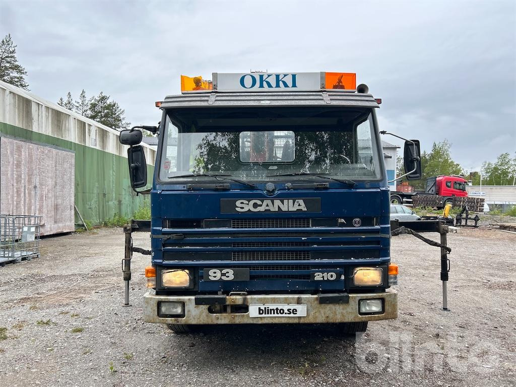 SCANIA G93ML4X2L 21050 / Med Fassi F110 från 2008 - شاحنات مسطحة, شاحنة كرين: صورة 3 SCANIA G93ML4X2L 21050 / Med Fassi F110 från 2008 - شاحنات مسطحة, شاحنة كرين: صورة 3