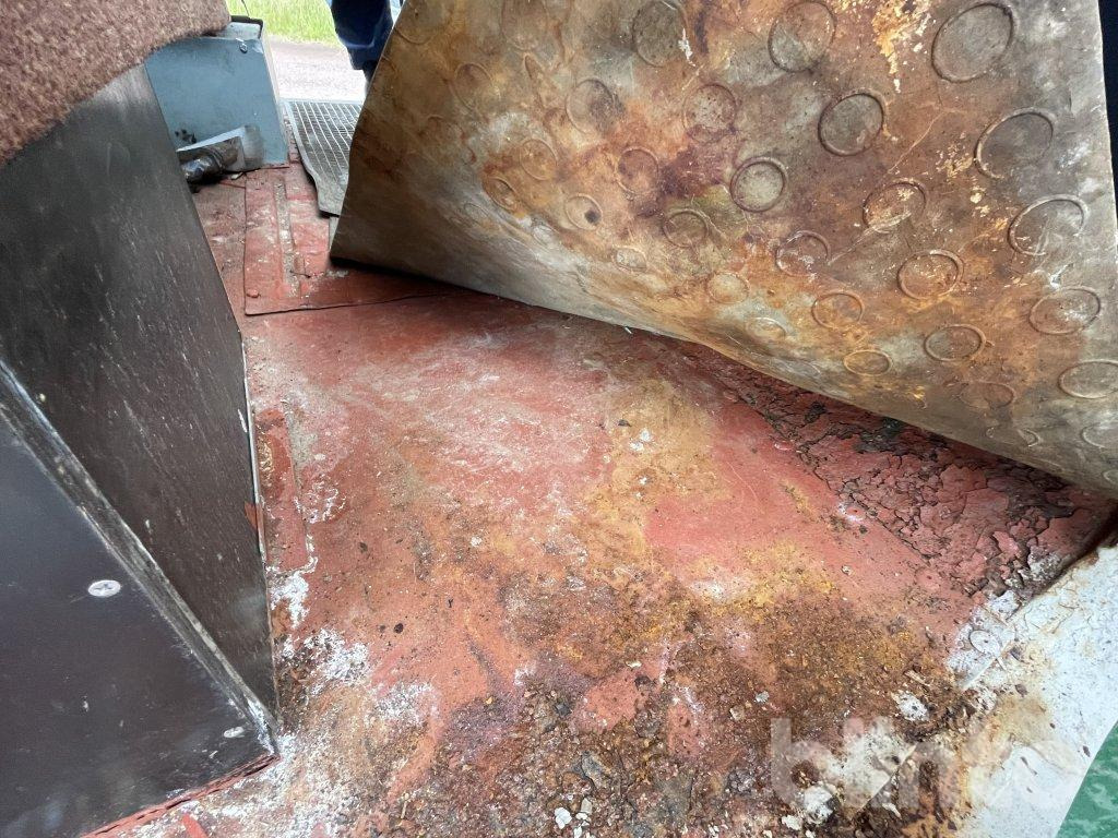 شاحنات مسطحة SCANIA LS 85S 42 220: صورة 24 شاحنات مسطحة SCANIA LS 85S 42 220: صورة 24