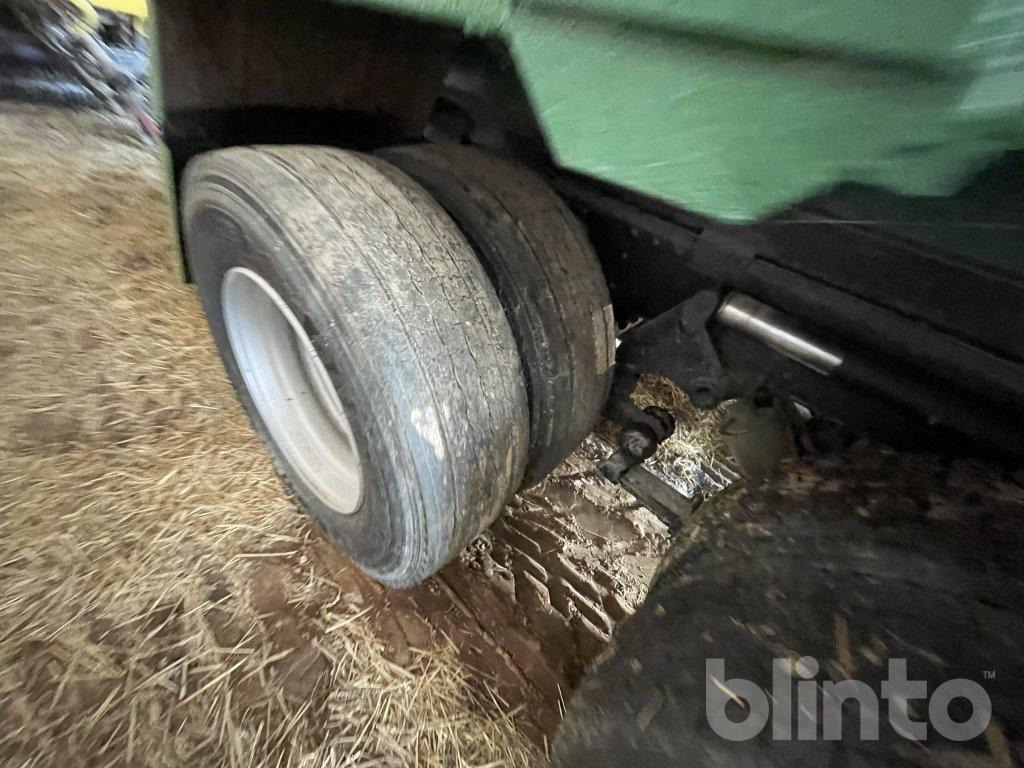 شاحنات مسطحة SCANIA LS 85S 42 220: صورة 37 شاحنات مسطحة SCANIA LS 85S 42 220: صورة 37