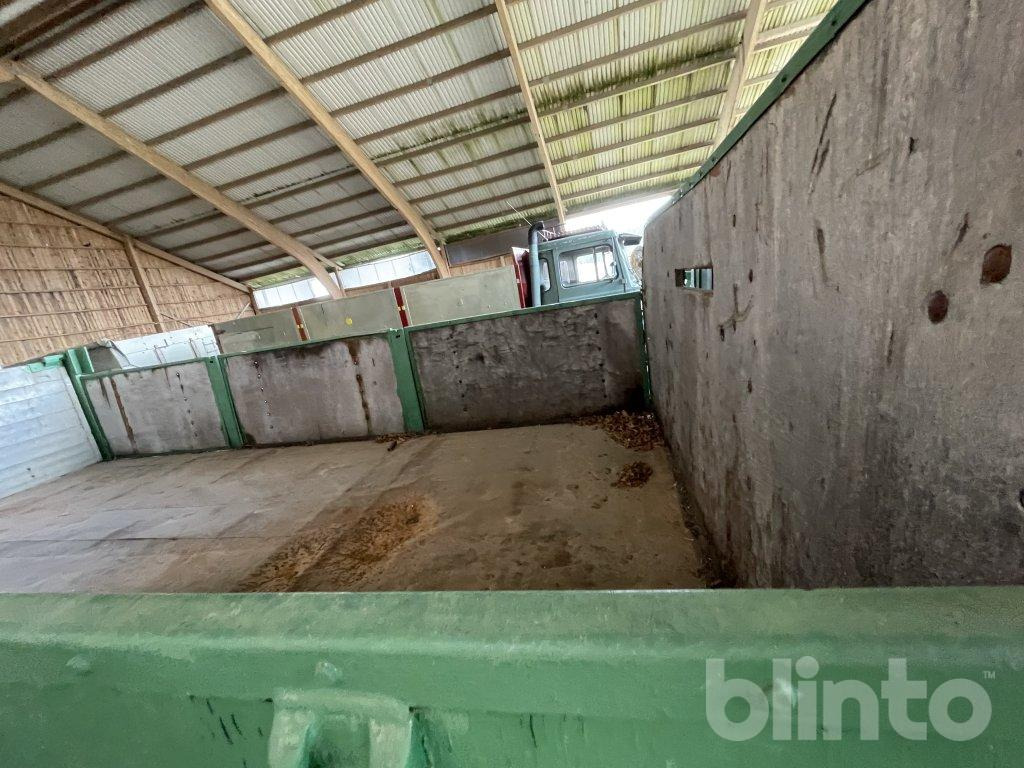 شاحنات مسطحة SCANIA LS 85S 42 220: صورة 30 شاحنات مسطحة SCANIA LS 85S 42 220: صورة 30