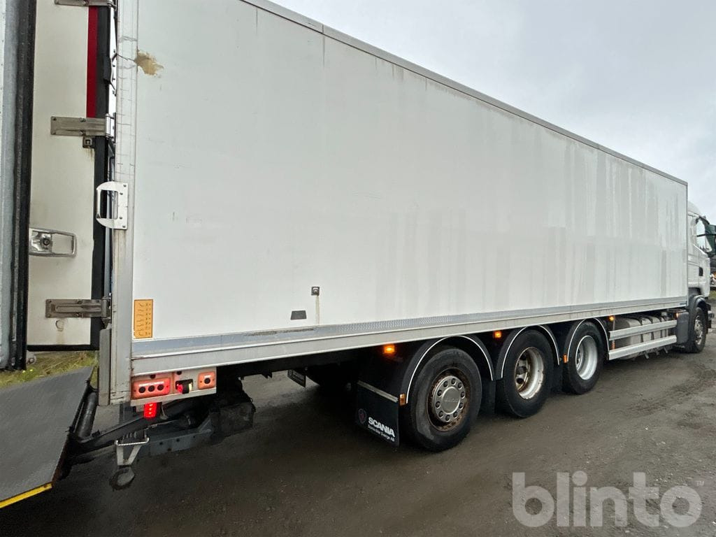 SCANIA R410LN8X4*4HNB - شاحنة الفريزر: صورة 4 SCANIA R410LN8X4*4HNB - شاحنة الفريزر: صورة 4