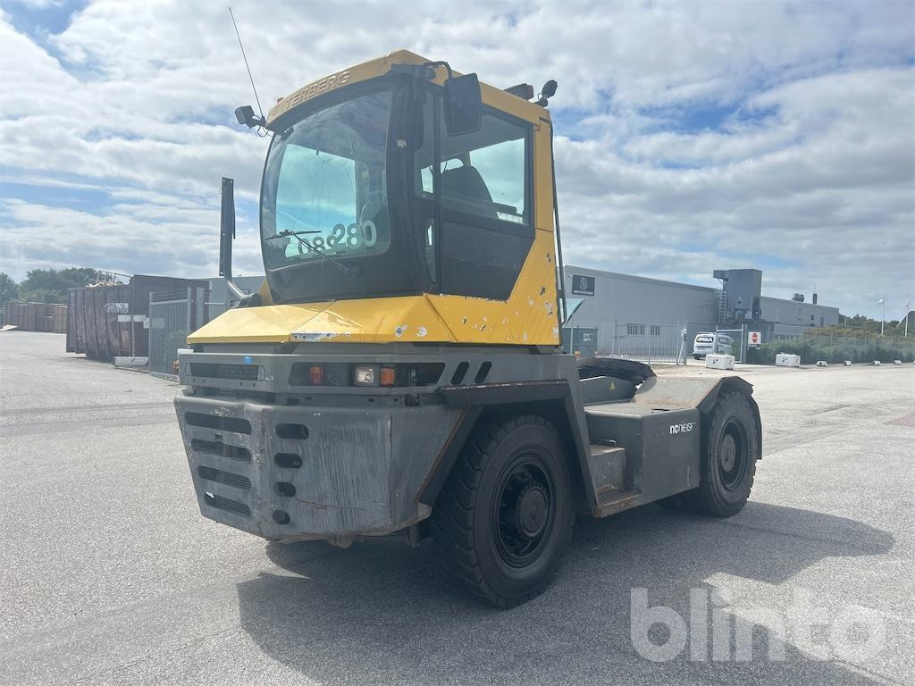 Terberg RT382 - جرار المحطة: صورة 2 Terberg RT382 - جرار المحطة: صورة 2