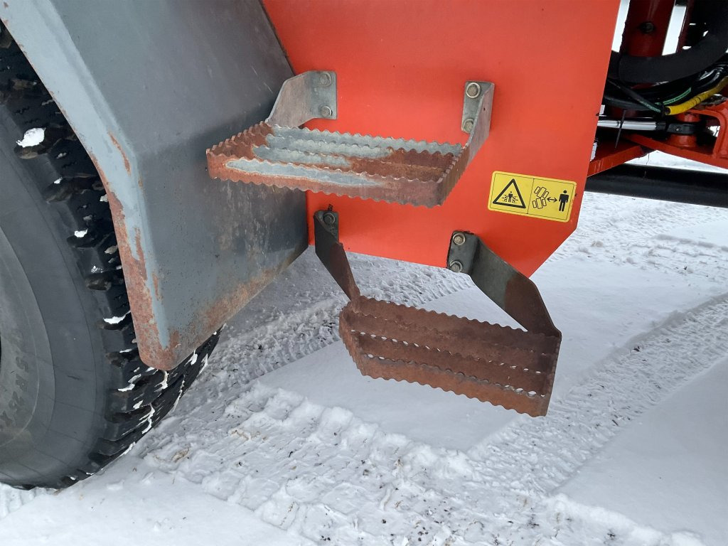 اللودر بعجل Terex TL160: صورة 46