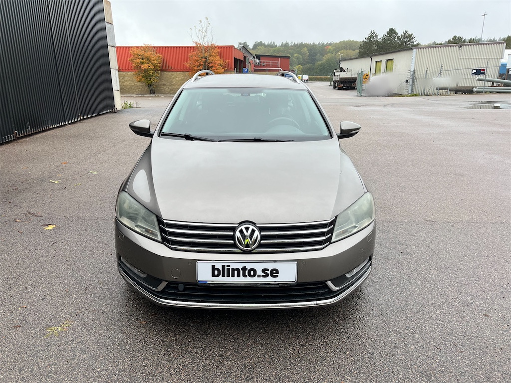 VOLKSWAGEN Passat Variant 2,0 TDI (Kommunbil) - سيارة: صورة 2 VOLKSWAGEN Passat Variant 2,0 TDI (Kommunbil) - سيارة: صورة 2