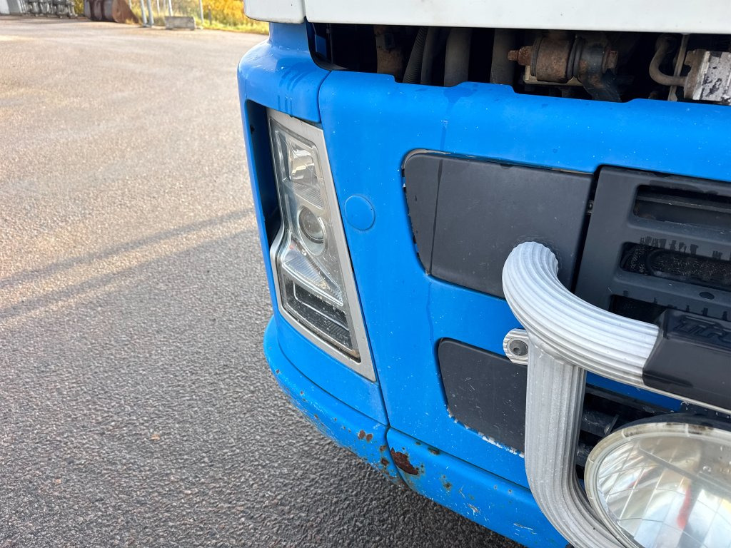 شاحنة قطع الأشجار VOLVO FH12 6X4: صورة 18