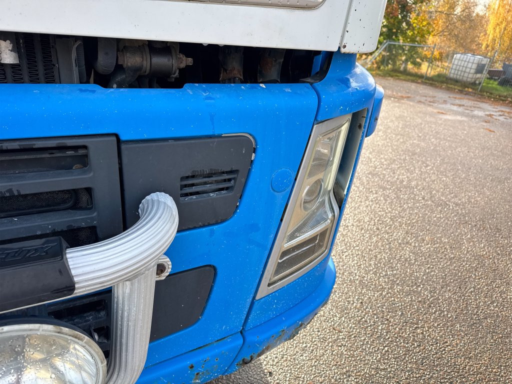 شاحنة قطع الأشجار VOLVO FH12 6X4: صورة 17