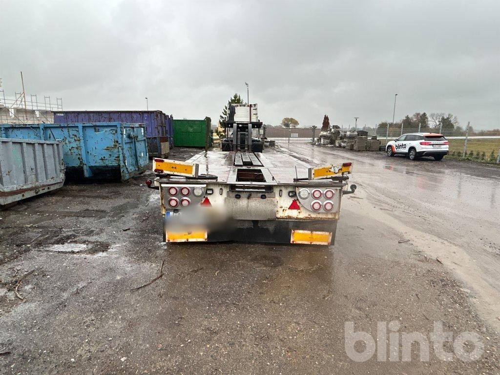 VOLVO FH16-32 8X4 - وحدة جر, نصف مقطورة نقل السيارات: صورة 4 VOLVO FH16-32 8X4 - وحدة جر, نصف مقطورة نقل السيارات: صورة 4