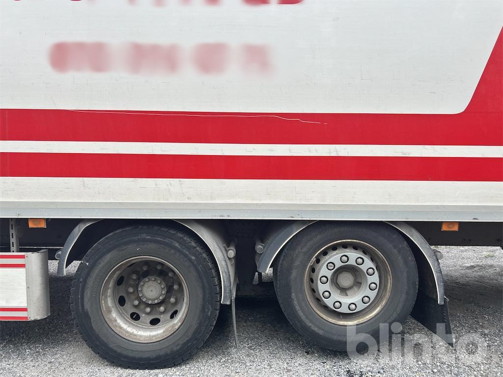 شاحنة الفريزر VOLVO FM 330: صورة 42