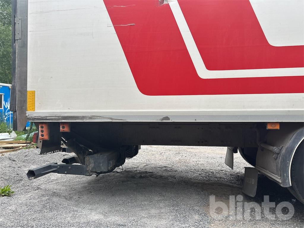 شاحنة الفريزر VOLVO FM 330: صورة 28
