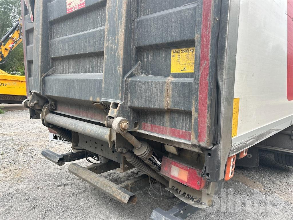 شاحنة الفريزر VOLVO FM 330: صورة 31