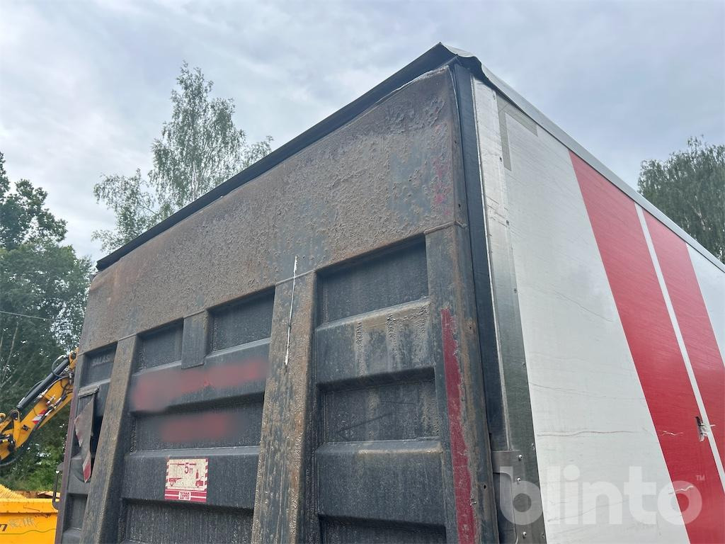 شاحنة الفريزر VOLVO FM 330: صورة 29