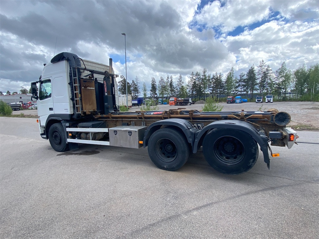 VOLVO FM-440 6*2 - شاحنة ذات خطاف: صورة 3 VOLVO FM-440 6*2 - شاحنة ذات خطاف: صورة 3