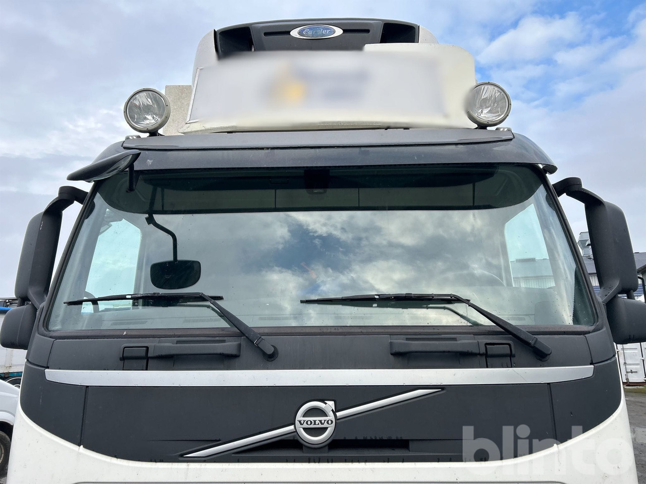 VOLVO FM330 - شاحنة الفريزر: صورة 3 VOLVO FM330 - شاحنة الفريزر: صورة 3