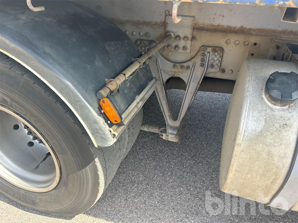 شاحنة قلاب, شاحنة كرين VOLVO FM7 6*2 - Tippflak: صورة 43