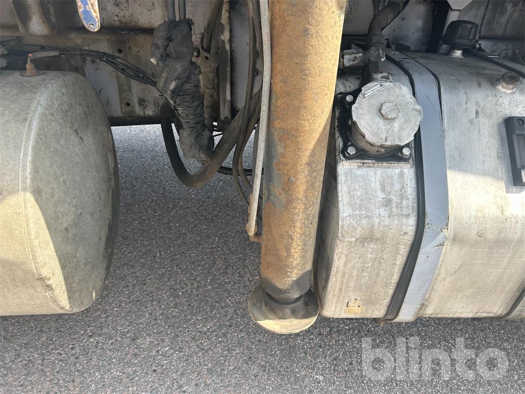 شاحنة قلاب, شاحنة كرين VOLVO FM7 6*2 - Tippflak: صورة 39