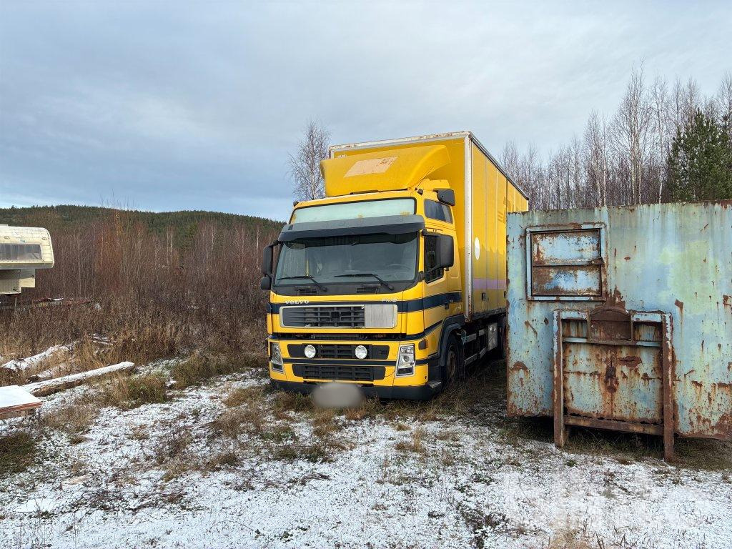 VOLVO FM9 6X2 - شاحنة مقفلة: صورة 1 VOLVO FM9 6X2 - شاحنة مقفلة: صورة 1
