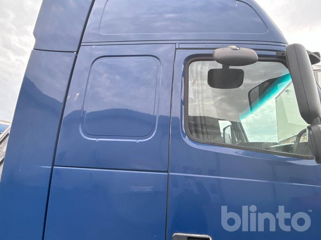 شاحنة VOLVO: صورة 23