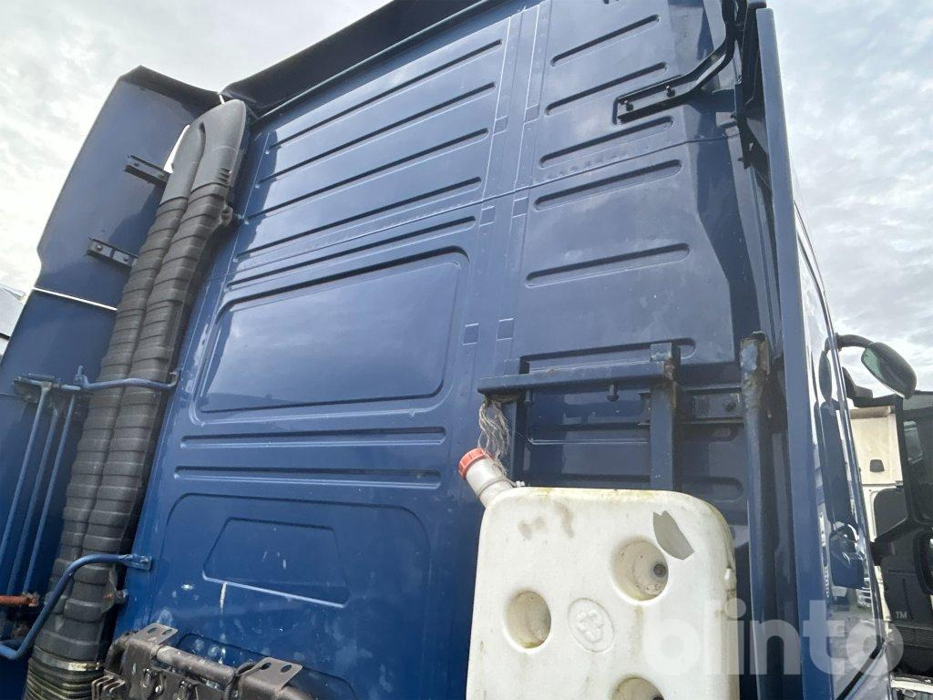 شاحنة VOLVO: صورة 29