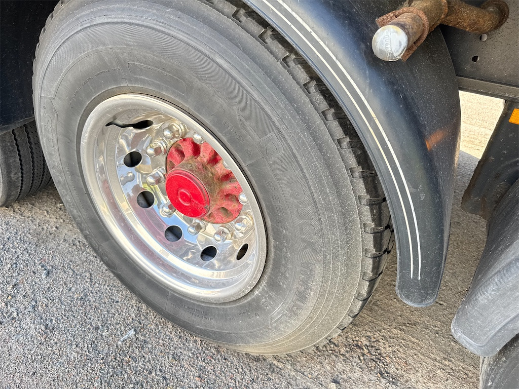 وحدة جر, نصف مقطورة مباشرة VOLVO: صورة 48