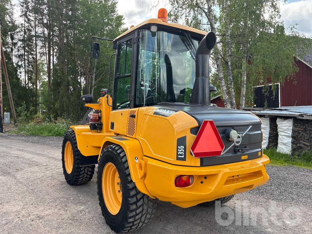 اللودر بعجل Volvo L35G: صورة 9