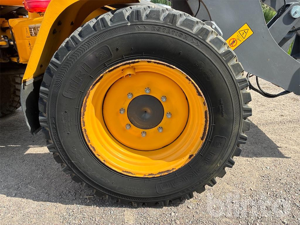 اللودر بعجل Volvo L35G: صورة 13