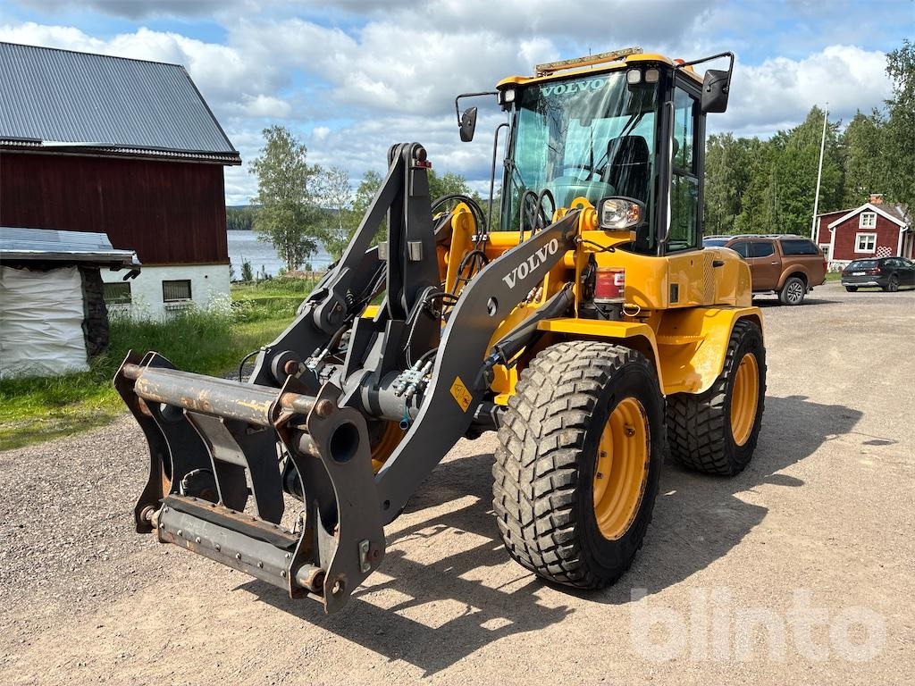 اللودر بعجل Volvo L35G: صورة 11