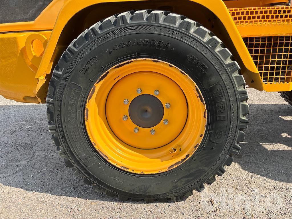 اللودر بعجل Volvo L35G: صورة 15