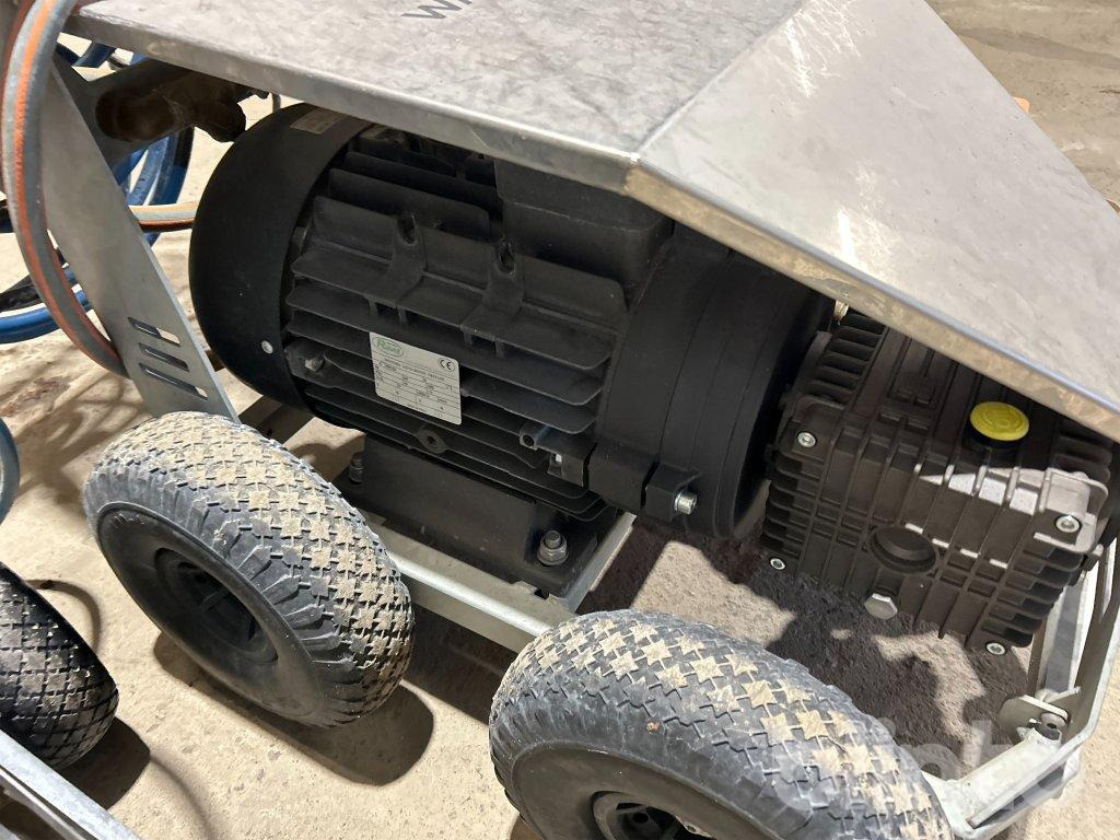 ماكينة تنظيف Washpower Pro Cleanerx100 Batterimodell: صورة 27 ماكينة تنظيف Washpower Pro Cleanerx100 Batterimodell: صورة 27