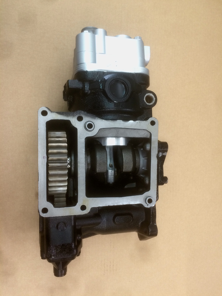 COMPRESSORE ARIA MONOCILINDRICO CON PRESA DI FORZA MAN / KNORR - الضاغط: صورة 1 COMPRESSORE ARIA MONOCILINDRICO CON PRESA DI FORZA MAN / KNORR - الضاغط: صورة 1