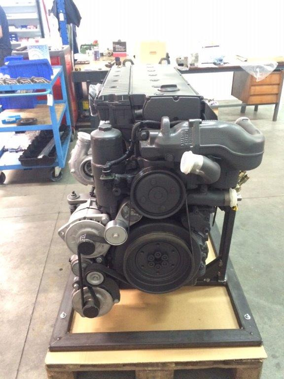 MOTORE COMPLETO MERCEDES OM906LA III/4 - Var. 906.961 BUS BMB - محرك - حافلة: صورة 3 MOTORE COMPLETO MERCEDES OM906LA III/4 - Var. 906.961 BUS BMB - محرك - حافلة: صورة 3
