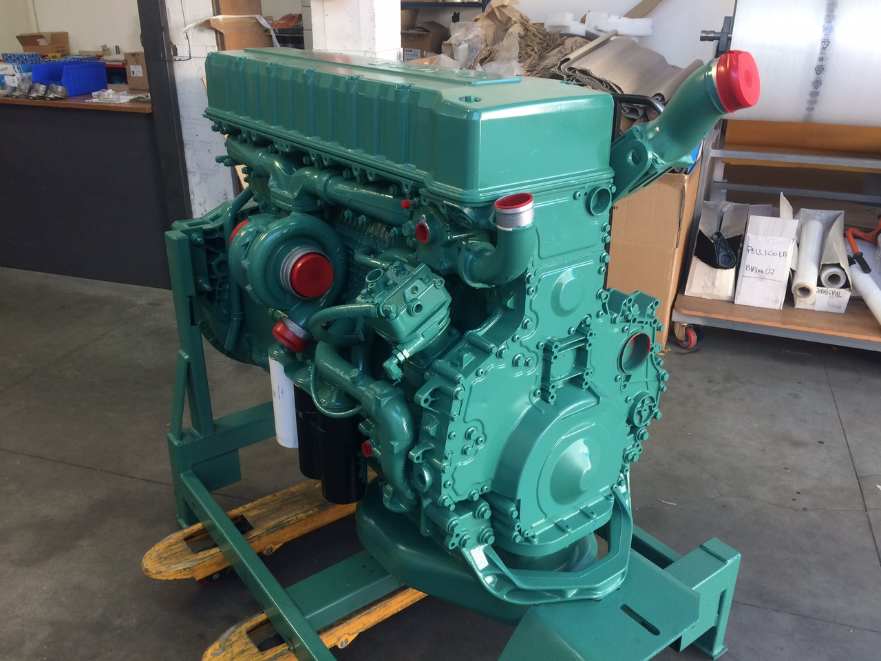 MOTORE VOLVO D12A380 - D12A420 - محرك: صورة 1 MOTORE VOLVO D12A380 - D12A420 - محرك: صورة 1