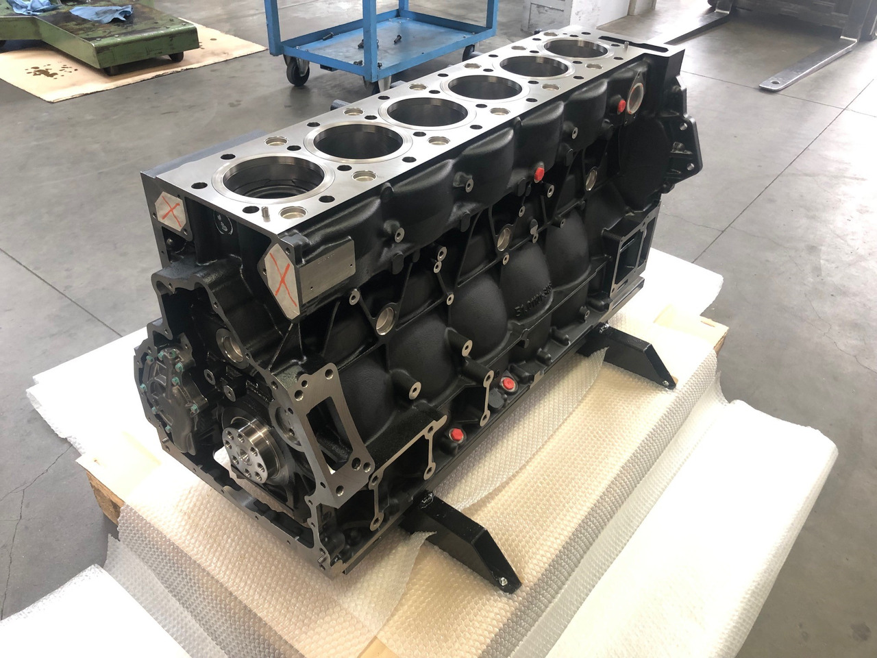 SHORTBLOCK MAN D2676 EURO 6c (bus) - حاجز الاسطوانة - حافلة: صورة 2 SHORTBLOCK MAN D2676 EURO 6c (bus) - حاجز الاسطوانة - حافلة: صورة 2