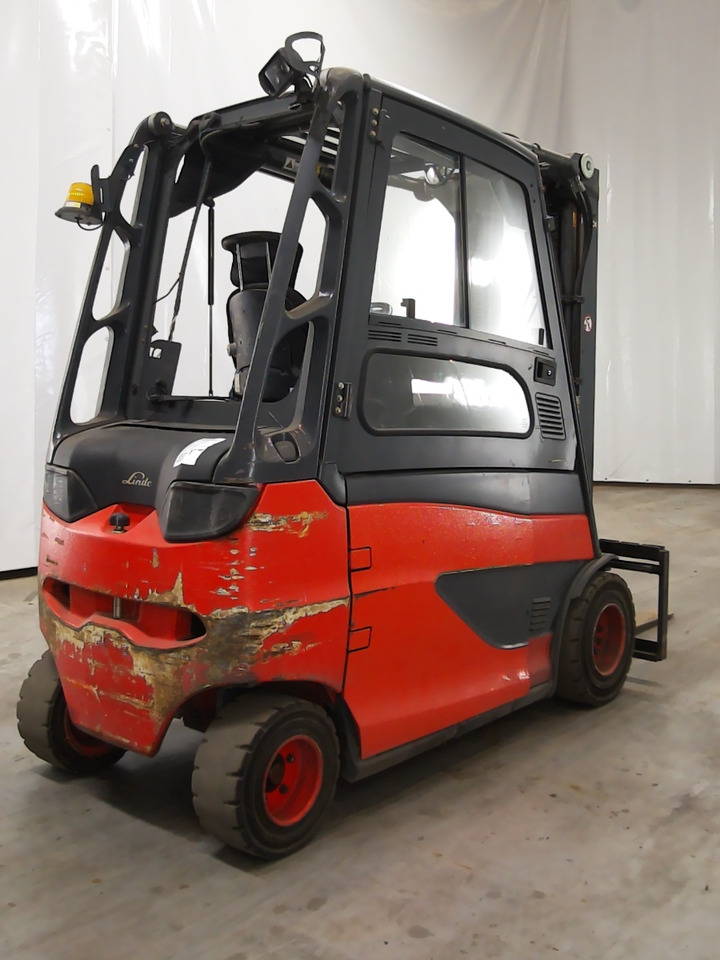 Linde E30HL-01/600 - رافعة شوكية كهربائية: صورة 2 Linde E30HL-01/600 - رافعة شوكية كهربائية: صورة 2