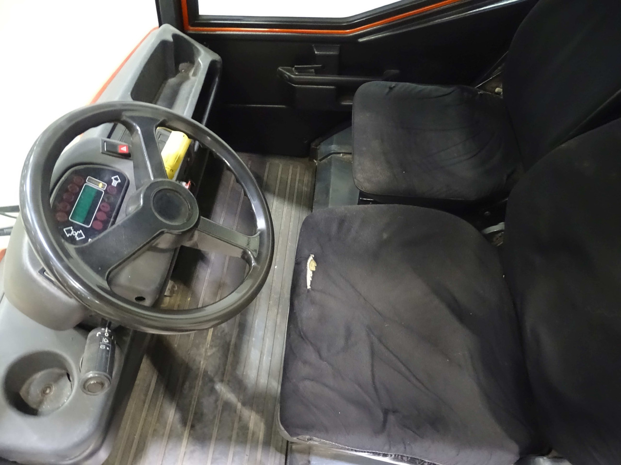 Linde P250 - جرار السحب الكهربائي: صورة 3 Linde P250 - جرار السحب الكهربائي: صورة 3