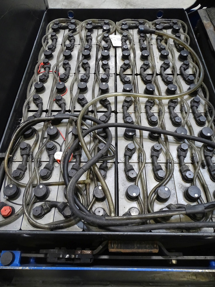 Linde P250 - جرار السحب الكهربائي: صورة 4 Linde P250 - جرار السحب الكهربائي: صورة 4