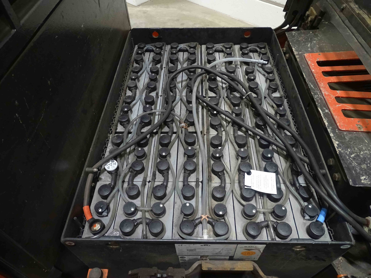 Linde P250 - جرار السحب الكهربائي: صورة 4 Linde P250 - جرار السحب الكهربائي: صورة 4