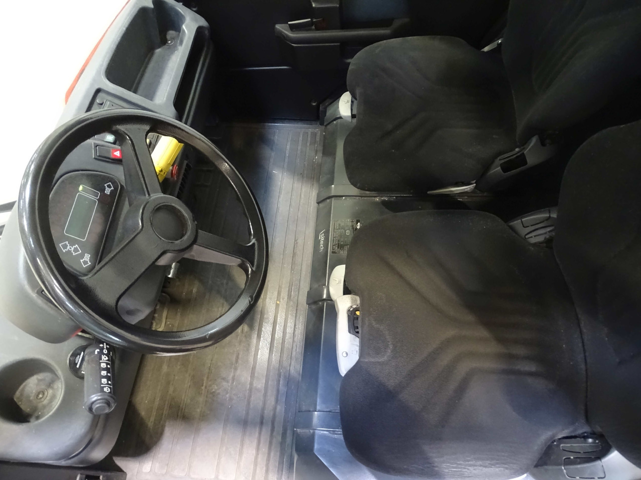 Linde P250 - جرار السحب الكهربائي: صورة 3 Linde P250 - جرار السحب الكهربائي: صورة 3
