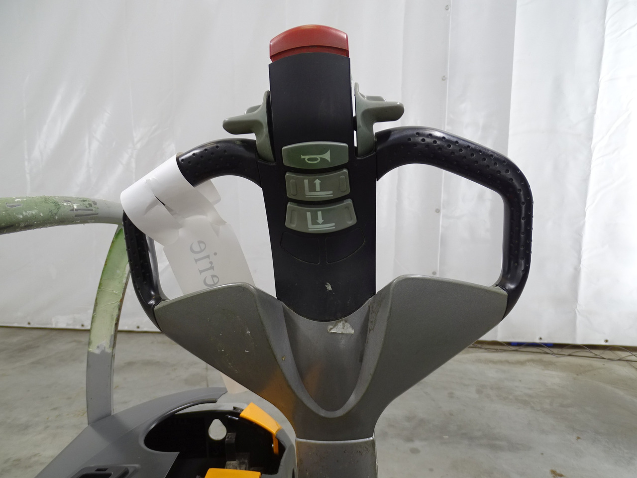 Still EXU20/2400MM - شاحنة باليت: صورة 3 Still EXU20/2400MM - شاحنة باليت: صورة 3