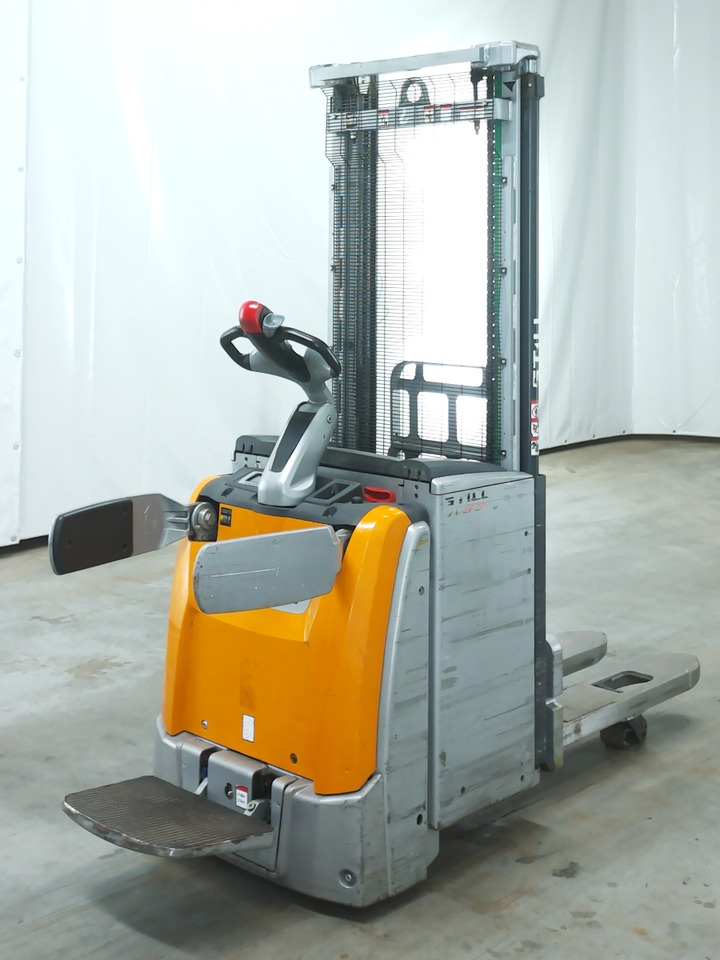 Still EXV-SF20I/570MM - آلة التكديس: صورة 2 Still EXV-SF20I/570MM - آلة التكديس: صورة 2