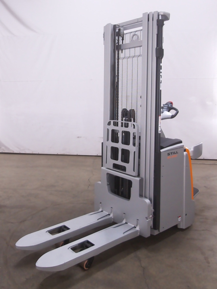 Still EXV-SF20I/BATT.NEU - آلة التكديس: صورة 1 Still EXV-SF20I/BATT.NEU - آلة التكديس: صورة 1