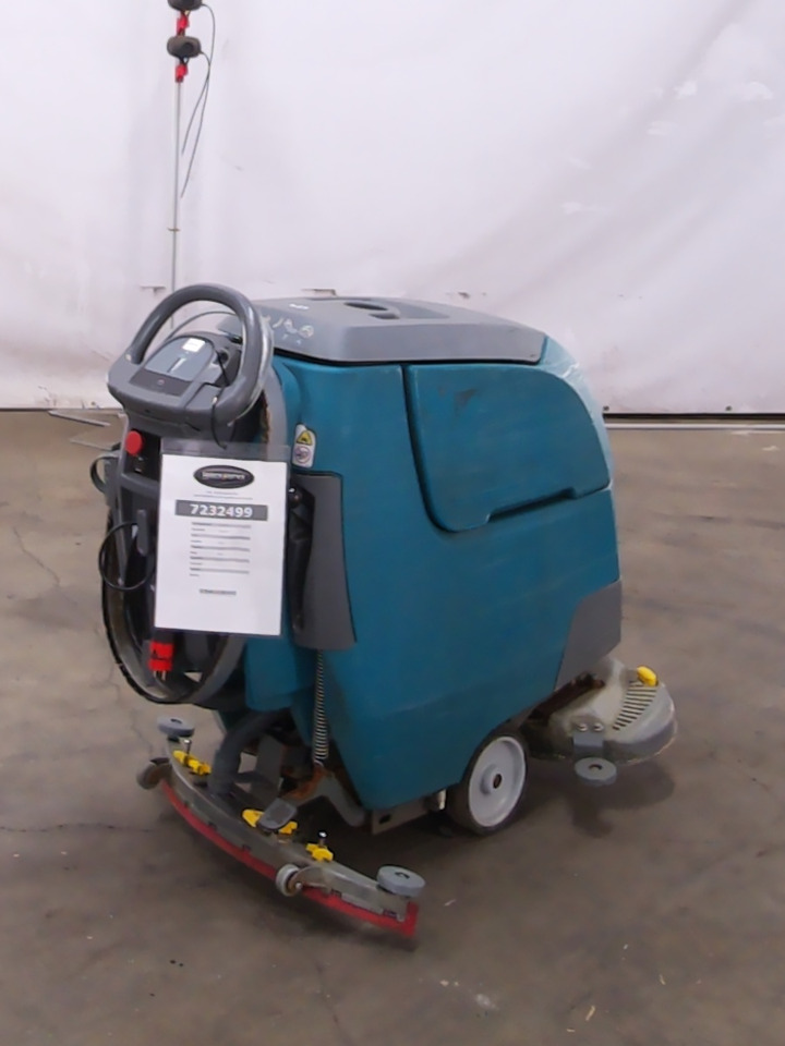 Tennant SCHEUERSAUGMASCHINE - ماكينة فرك وتجفيف: صورة 2 Tennant SCHEUERSAUGMASCHINE - ماكينة فرك وتجفيف: صورة 2