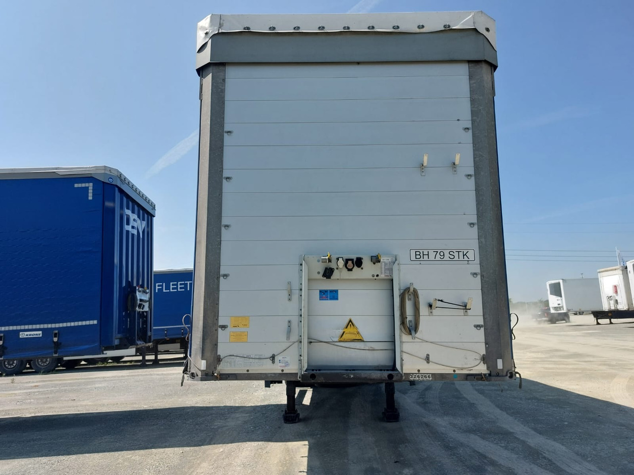 Schmitz Cargobull SCB*S3B - نصف مقطورة ستارة: صورة 2 Schmitz Cargobull SCB*S3B - نصف مقطورة ستارة: صورة 2