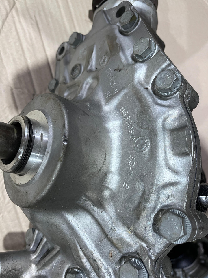 BMW 7558153 FRONT DIFFERENTIAL - علبة التروس و قطع الغيار - آليات: صورة 5 BMW 7558153 FRONT DIFFERENTIAL - علبة التروس و قطع الغيار - آليات: صورة 5