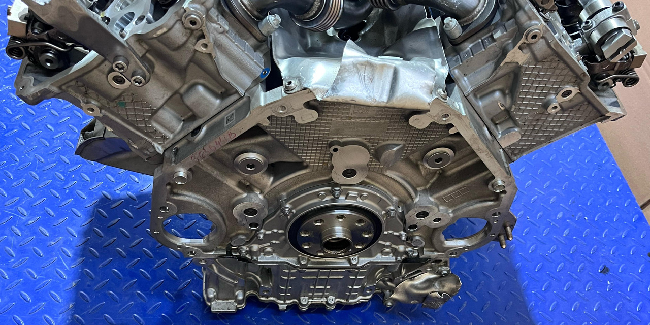 BMW Motor S63B44B Euro 6 - محرك: صورة 2 BMW Motor S63B44B Euro 6 - محرك: صورة 2