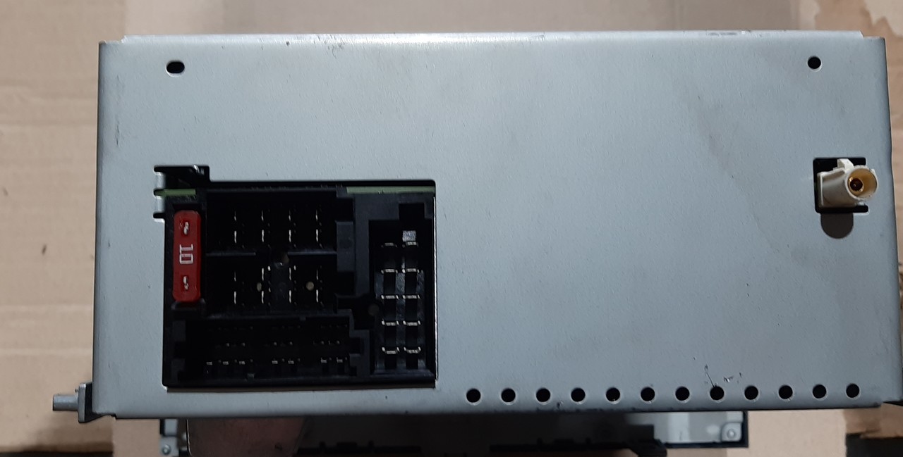 BOSCH / REXROTH Mercedes Actros MP4 CD Player A0004467662 - الكابينة والداخلية - شاحنة: صورة 2 BOSCH / REXROTH Mercedes Actros MP4 CD Player A0004467662 - الكابينة والداخلية - شاحنة: صورة 2