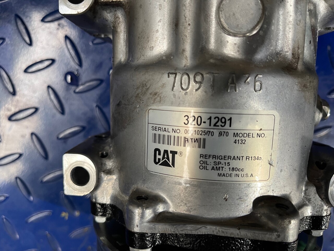 CATERPILLAR AC Clima compressor 320-1291 - كمبروسر مكيف - آلات البناء: صورة 3 CATERPILLAR AC Clima compressor 320-1291 - كمبروسر مكيف - آلات البناء: صورة 3