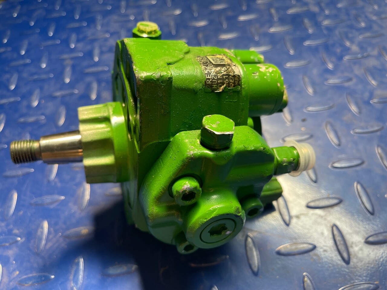 John Deere Injection Pump RE527528 - مضخة وقود - جرار: صورة 2 John Deere Injection Pump RE527528 - مضخة وقود - جرار: صورة 2